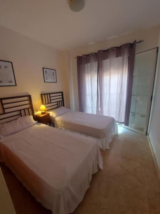 Apartamentos Residencial Duquesa San Luis de Sabinillas Exteriör bild